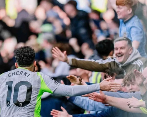 City vence o Chelsea, encosta no Arsenal e só depende de si para ser campeão da Premier League