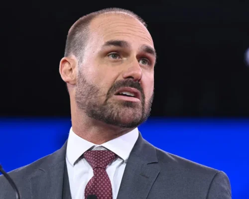 Eduardo Bolsonaro falha em depor no STF: O que o filho de Jair Bolsonaro esconde dos investigadores de Alexandre de Moraes?