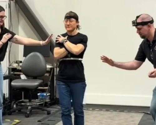 Astronauta de Missão Artemis II tem dificuldade de andar após 10 dias no espaço; veja vídeo impressionante do corpo se adaptando à gravidade