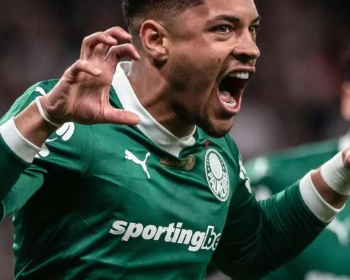 Exame detecta lesão no tornozelo esquerdo e Vitor Roque vai passar por cirurgia no Palmeiras