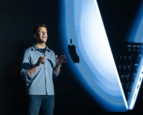 Novo CEO da Apple: John Ternus assume em setembro com dois desafios monumentais para a gigante de tecnologia