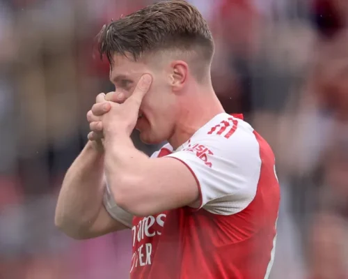 Gyokeres Brilha no Arsenal: “Lembrando Haaland”, Elogios de Rooney e Merson Impressionam Críticos