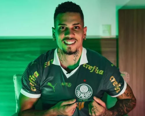 Paulinho celebra volta após 302 dias e promete: