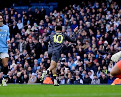 Manchester City erra demais, só empata com o Everton e vê título Inglês se aproximar do Arsenal