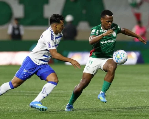Palmeiras empata 3ª seguida no Brasileirão, é vaiado e dá ao Flamengo chance de colar no topo