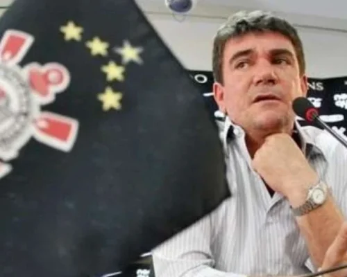 Andrés Sanchez é expulso do Corinthians e torcida festeja nos arredores do Parque São Jorge