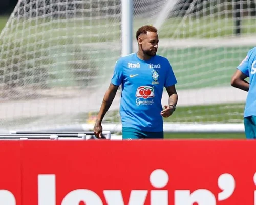 Neymar faz primeiro treino completo e pode enfrentar a Escócia na Copa do Mundo; veja imagens