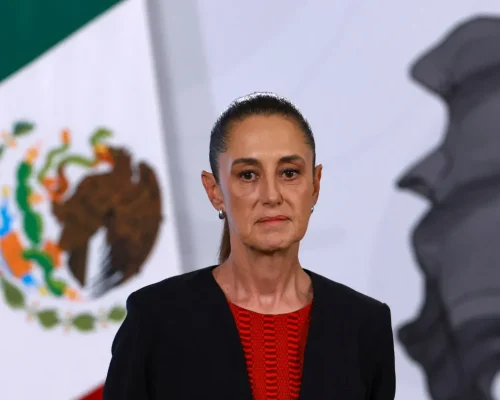 “Jogaram com o coração, com a alma e com orgulho”, diz presidenta do México após vitória histórica