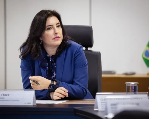 “Idiota”, dispara Simone Tebet após fala misógina de Paulo Figueiredo