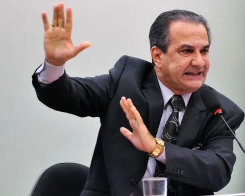 Malafaia sai em defesa de Sóstenes Cavalcante e ataca Dino: “comunista do pior ramo”