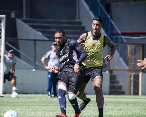 Matheus Felipe aposta em rápida adaptação e promete segurança à defesa do Remo