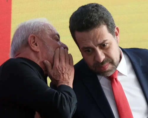 Eleição será “Lula contra Trump”, afirma Boulos