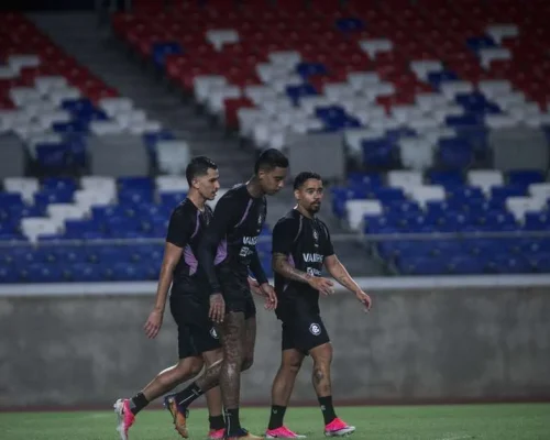 Remo goleia a Tuna em jogo-treino, Léo Condé testa duas formações e mira sequência da preparação