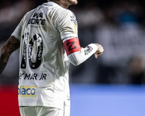 Neymar já tem data para se reapresentar ao Santos após disputar a Copa do Mundo