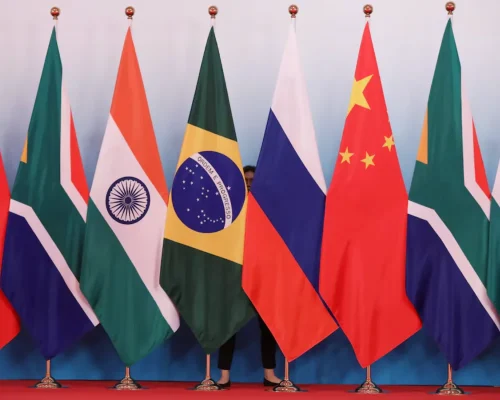 Ministros dos Transportes do BRICS adotam declaração para ampliar cooperação no setor