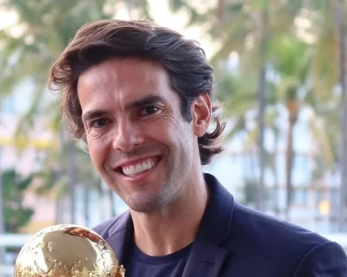 Kaká pede reformulação no futebol brasileiro e cita exemplos de Espanha, França e Marrocos