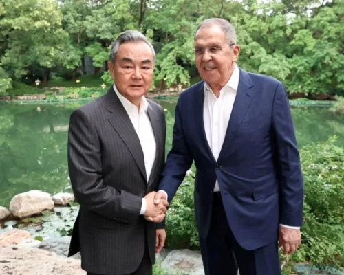 China e Rússia pedem proibição ao rearmamento do Japão