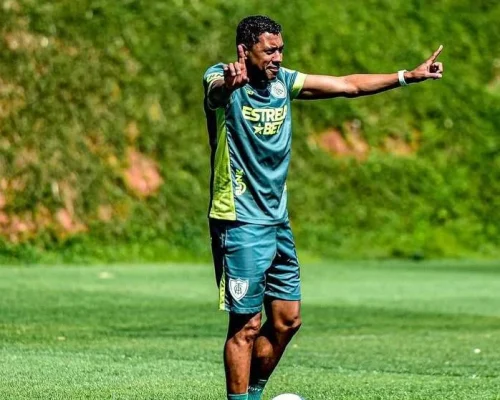 Pentacampeão, Kléberson passa por cateterismo após sentir dores no peito nos EUA