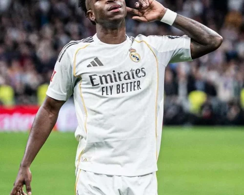 Vini Jr. e Real Madrid devem se reunir nesta segunda para definir futuro