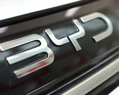BYD anuncia investimento de R$ 300 milhões no Rio e instalará primeiro centro de testes automotivos do Brasil