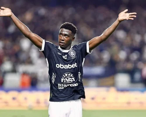 Ex-Remo, João Pedro é anunciado pelo Atlético-GO para a sequência da temporada