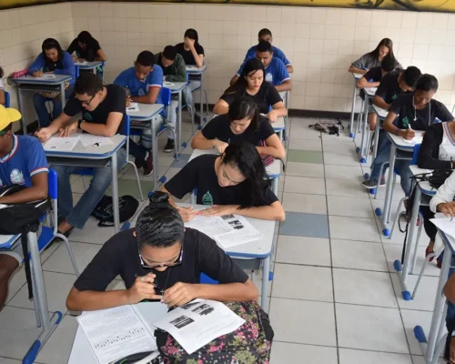Educação Política e Direitos da Cidadania: novo componente curricular que pode enfraquecer a Sociologia e a Filosofia