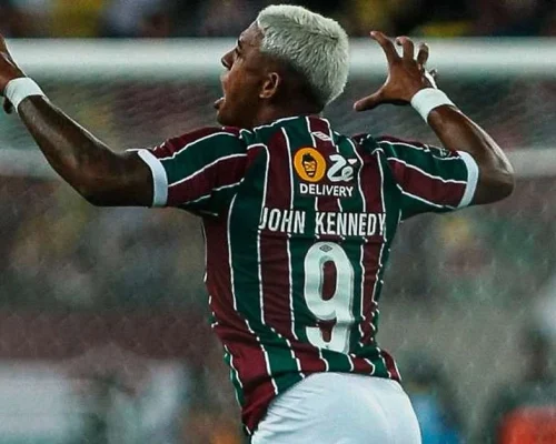 John Kennedy rompe ligamento do joelho, passará por cirurgia e só volta ao Fluminense em 2027