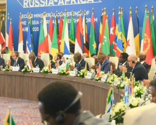 Rússia e África abrem novo ciclo de cooperação econômica e desafiam modelo neocolonial