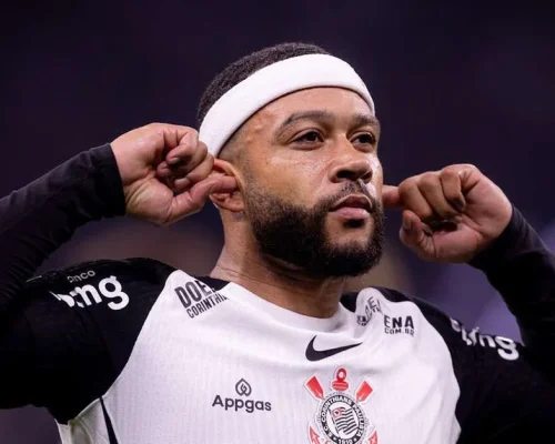 Corinthians vai tentar parcelar dívida de R$ 77 milhões com Depay