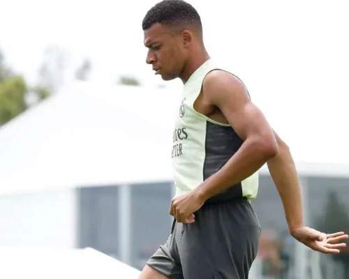 Mbappé exalta histórico de Mourinho neste início de ciclo no Real Madrid: