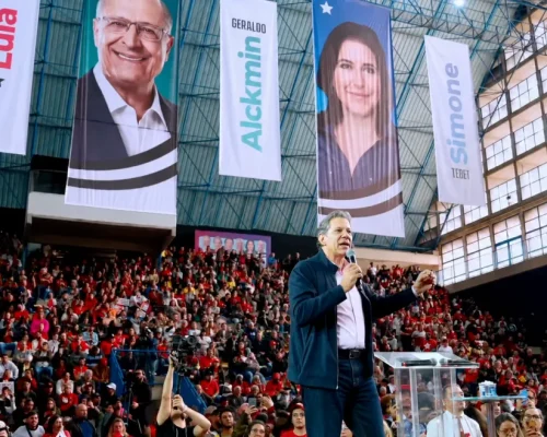Haddad oficializa campanha em São Paulo e defende prioridade às pessoas