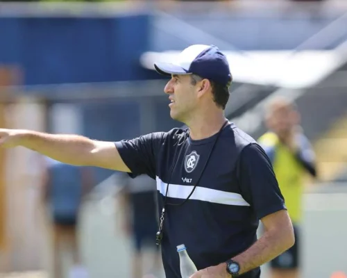 Remo relaciona reforços e retornos para sequência contra Inter e Fluminense