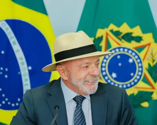 Ligação entre Lula e Erdogan reafirma defesa nacional como um dos eixos centrais da campanha à reeleição