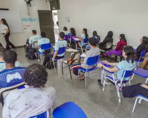 Pé-de-Meia começa a pagar quinta parcela de frequência nesta segunda
