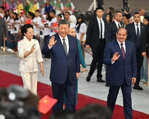 Xi Jinping visita o Egito e busca ampliar parceria estratégica