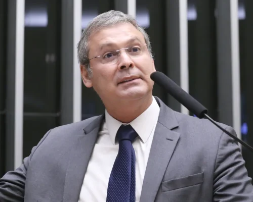 Lindbergh Farias: “não vamos aceitar uma Lava Jato 2.0”