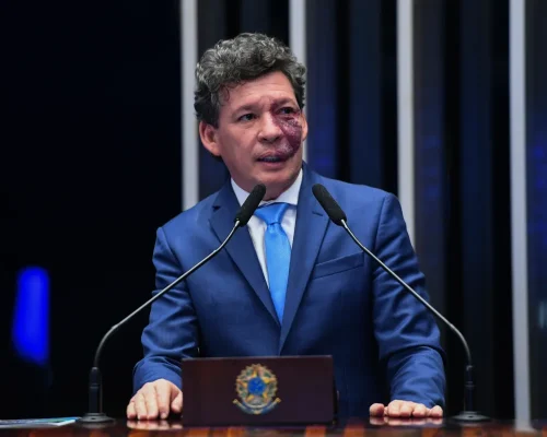 Reginaldo Lopes: “quem defende a escala 6 por 1 é escravocrata”