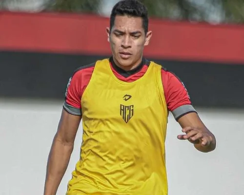 Paysandu: negociação com volante trava, e jogador deve reforçar rival bicolor na Série C